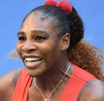 Serena Williams through to US Open last 16 after battle with Sloane Stephens