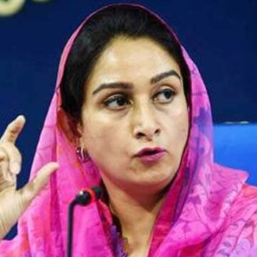 Union Minister Harsimrat Badal Quits Over Centres New Bills For Farmers