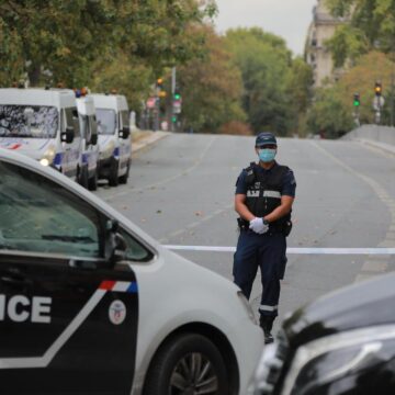 Paris : alerte à la bombe à la tour Eiffel, le quartier évacué