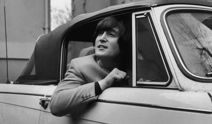 «Дайте миру шанс!»: 80 лет со дня рождения Джона Леннона