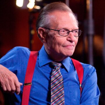 Larry King, legendary talk show host, dies at 87