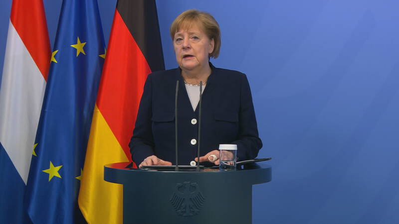 Merkel dankt Nederland voor verzoening met Duitsland na WO II