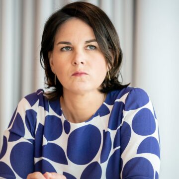 Annalena Baerbock stürzt ab: Herber Rückschlag für die Kanzlerkandidatin