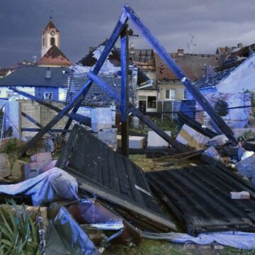 Tschechien: Tote und Verletzte nach Tornado an Grenze zu Österreich