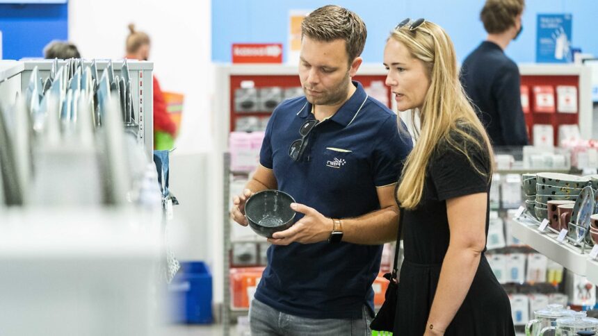 Bei Inzidenz unter zehn: Sachsen dürfen ohne Maske einkaufen Bei Inzidenz unter zehn: Sachsen dürfen ohne Maske einkaufen