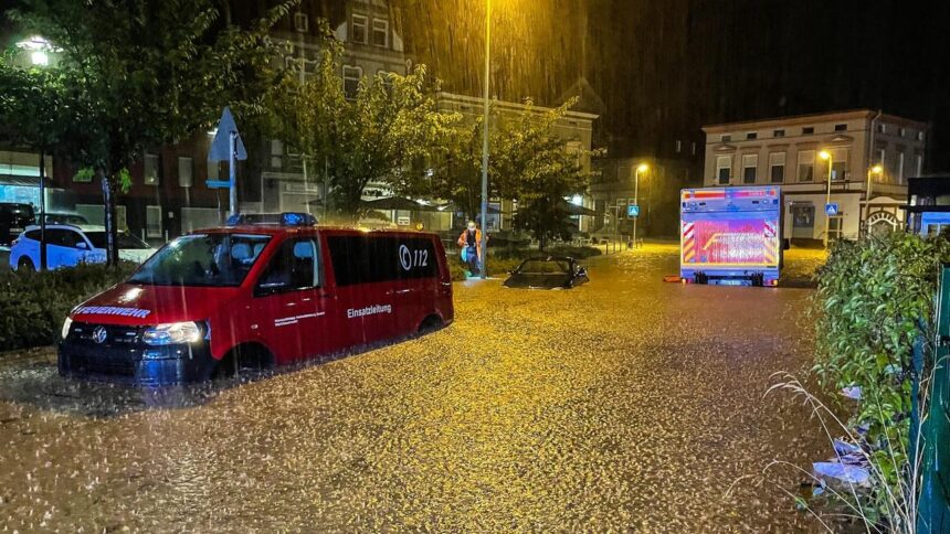 Unwetter in Hagen: Heftiger Regen sorgt für überschwemmte Straßen