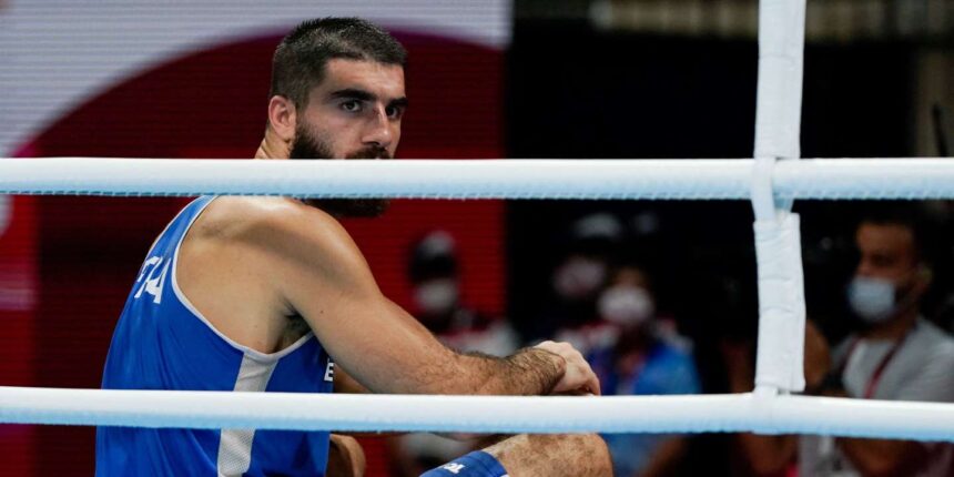 JO de Tokyo 2021 : le boxeur français Mourad Aliev dénonce « un vol » après sa disqualification