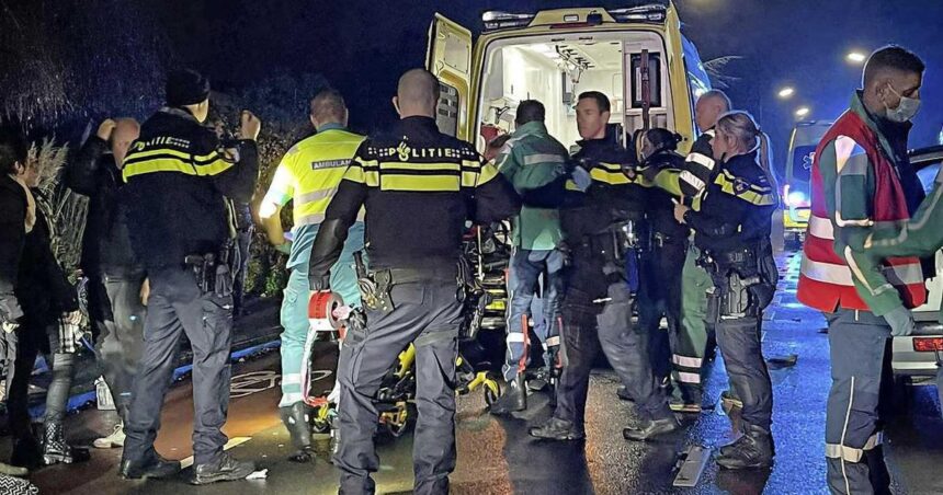 Bestuurder busje gepakt na vlucht: groep fietsers gewond bij zwaar ongeluk in Oudkarspel