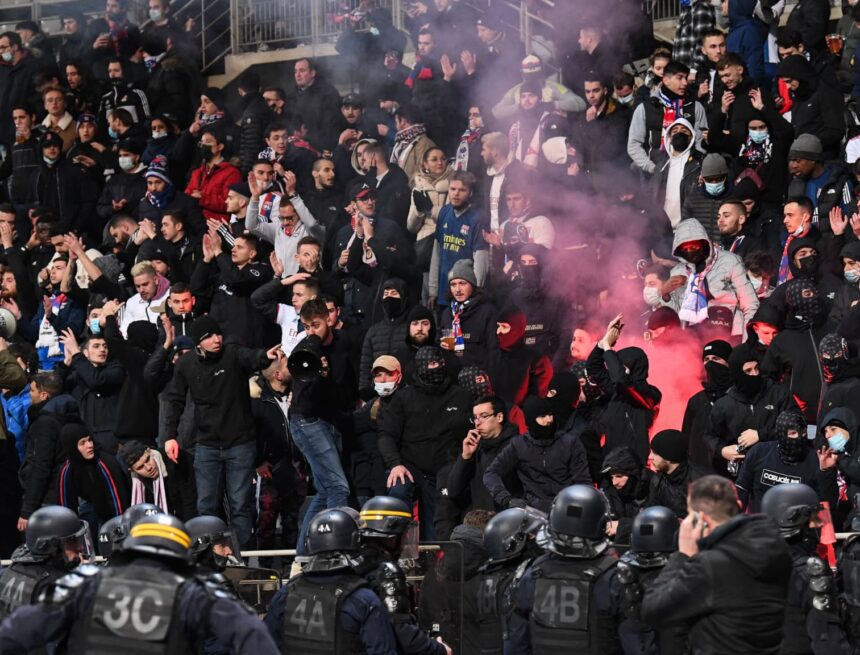 Incidents Paris FC-OL: trois “hooligans” lyonnais à l’origine des débordements