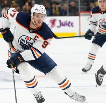 Oilers’ Connor McDavid ruled out of game vs. Maple Leafs, placed in virus protocol