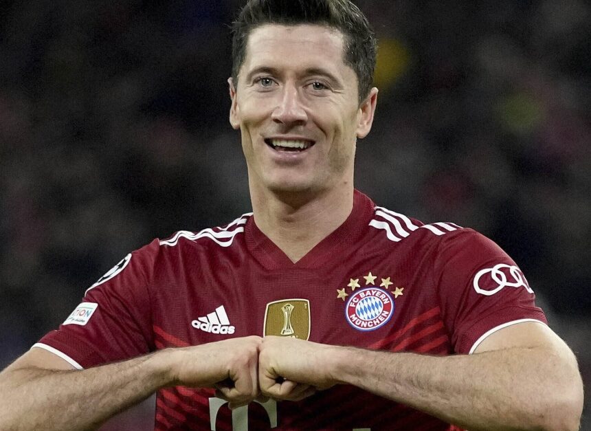 Robert Lewandowski zum FIFA-Weltfußballer gewählt Robert Lewandowski zum FIFA-Weltfußballer gewählt