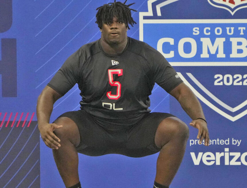 LOOK: Jordan Davis runs incredible 4.78 time in 40-yard dash at 341 pounds at 2022 NFL Scouting Combine LOOK: Jordan Davis runs incredible 4.78 time in 40-yard dash at 341 pounds at 2022 NFL Scouting Combine