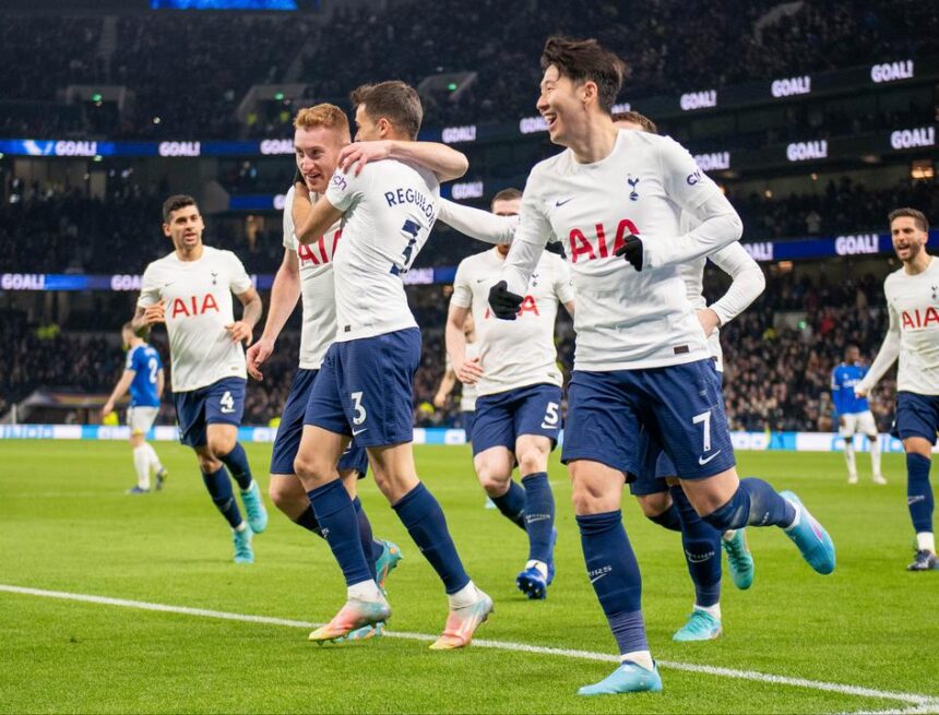 Tottenham Hotspur vernedert kwakkelend Everton van Van de Beek Tottenham Hotspur vernedert kwakkelend Everton van Van de Beek