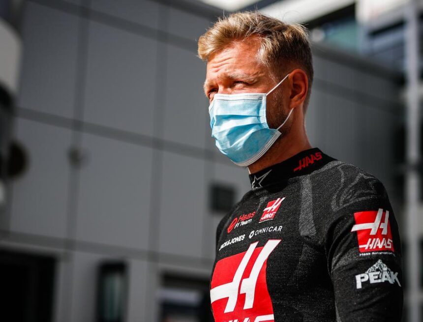 Haas haalt Magnussen terug als vervanger van ontslagen Mazepin