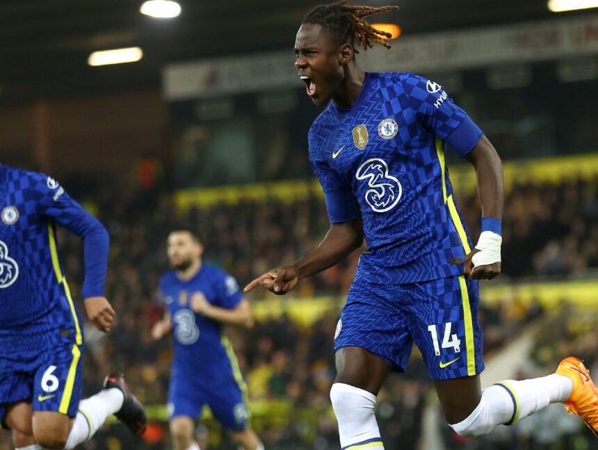 Chelsea begaat mét shirtsponsor geen fout; bizarre vorm Newcastle houdt aan Chelsea begaat mét shirtsponsor geen fout; bizarre vorm Newcastle houdt aan