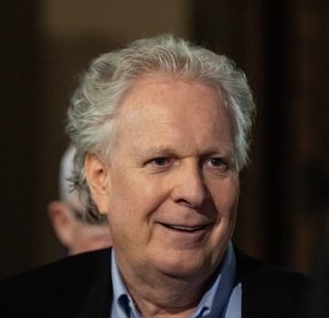 Jean Charest formally launches Conservative Party leadership bid from Calgary
