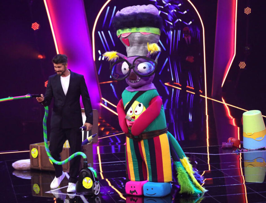 „The Masked Singer“: Moderatorin Jeannine Michaelsen war der Brilli. „The Masked Singer“: Moderatorin Jeannine Michaelsen war der Brilli.