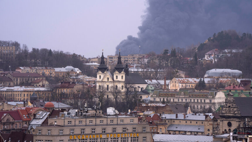 Krieg gegen die Ukraine: Raketenangriff auf Lwiw