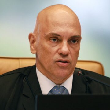 Moraes determina instalação imediata de tornozeleira eletrônica em Daniel Silveira