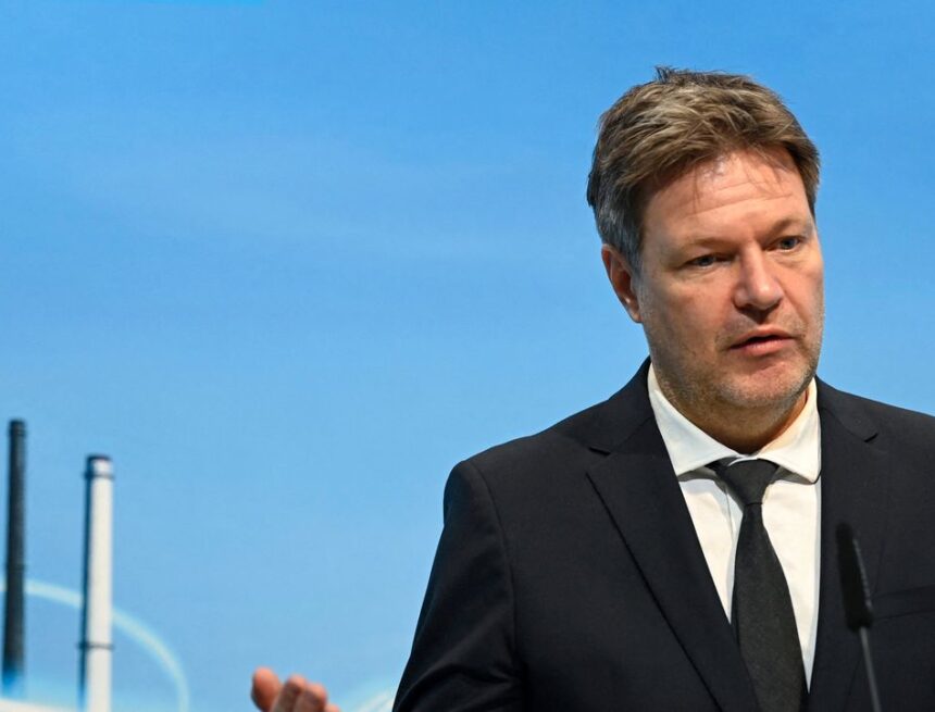 Warnstufe des Notfallplans Gas: »Sinnvoll, um auf eine Eskalation vorbereitet zu sein« Warnstufe des Notfallplans Gas: »Sinnvoll, um auf eine Eskalation vorbereitet zu sein«