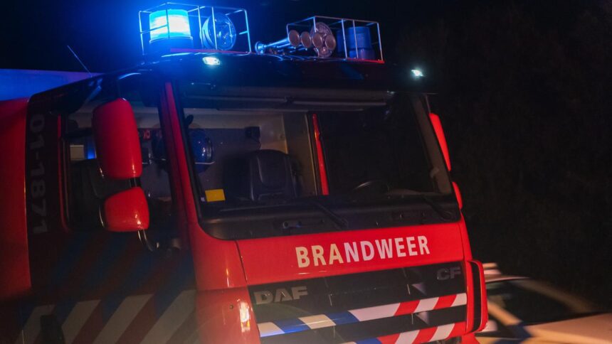 Twee bedrijven in Arnhem verwoest door grote brand