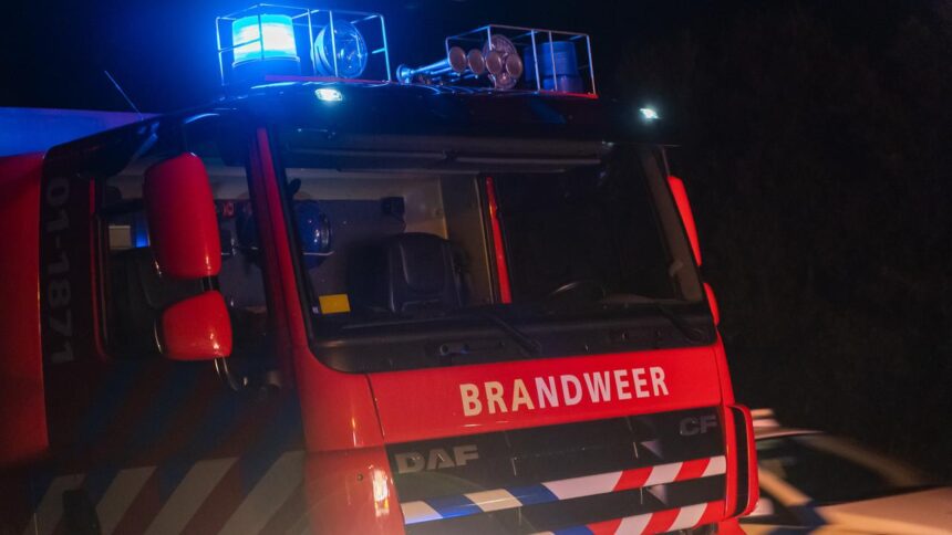 Twee bedrijven in Arnhem verwoest door grote brand Twee bedrijven in Arnhem verwoest door grote brand