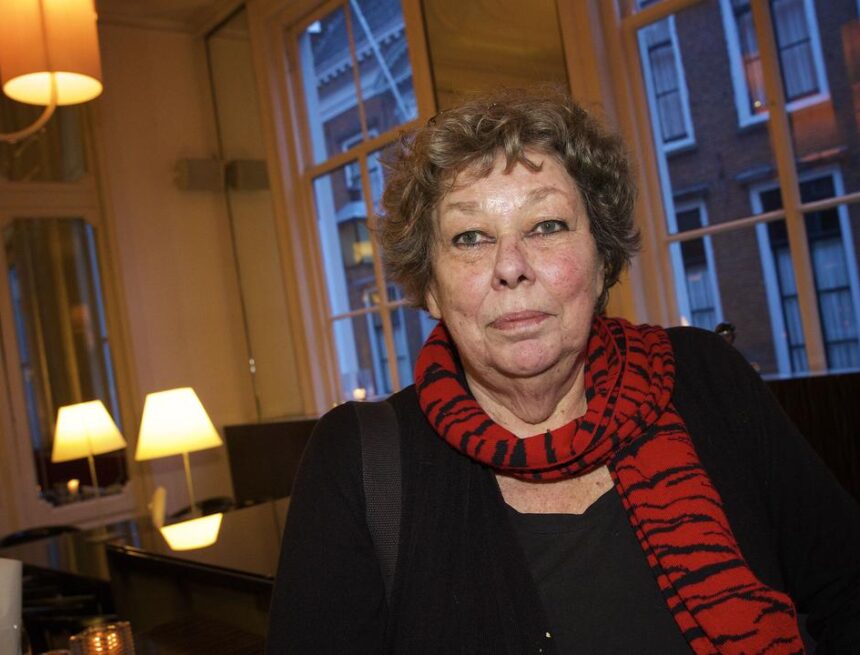 Kunsthistorica Mary ‘Sis’ van Rossem (77) overleden Kunsthistorica Mary ‘Sis’ van Rossem (77) overleden