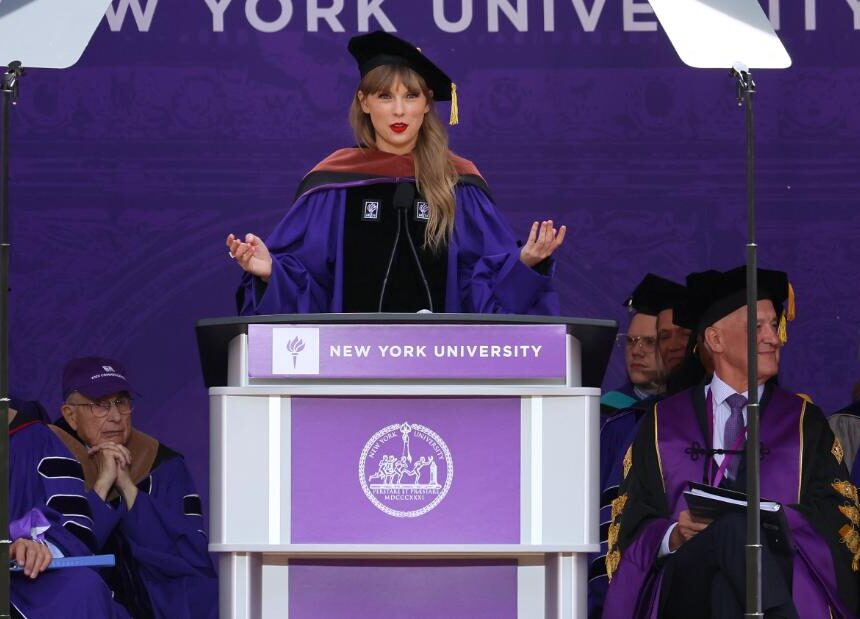 Taylor Swift tells grads to embrace cringe in NYU commencement speech