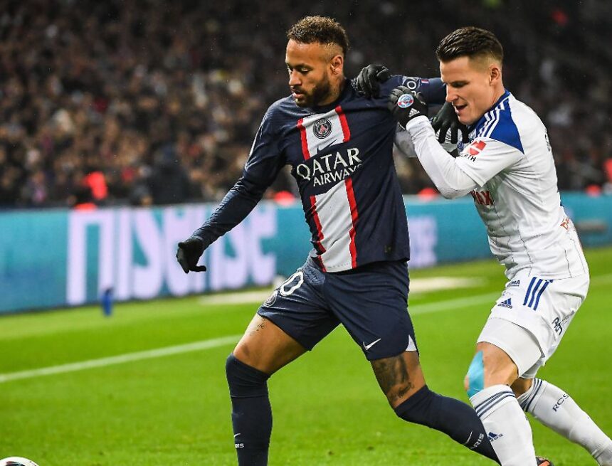 Mbappé rettet PSG spät: Neymar fliegt nach Schwalbe vom Platz