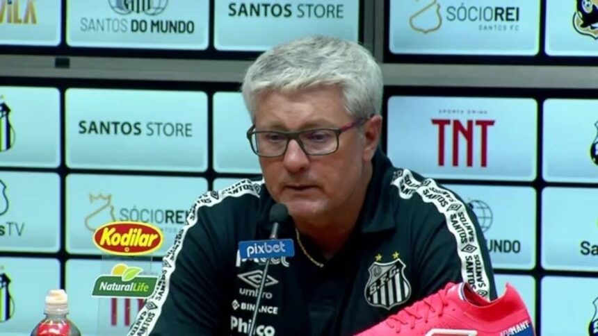 Odair Hellmann mostra alívio com vitória do Santos e brinca: “Vou tomar um venenoso”