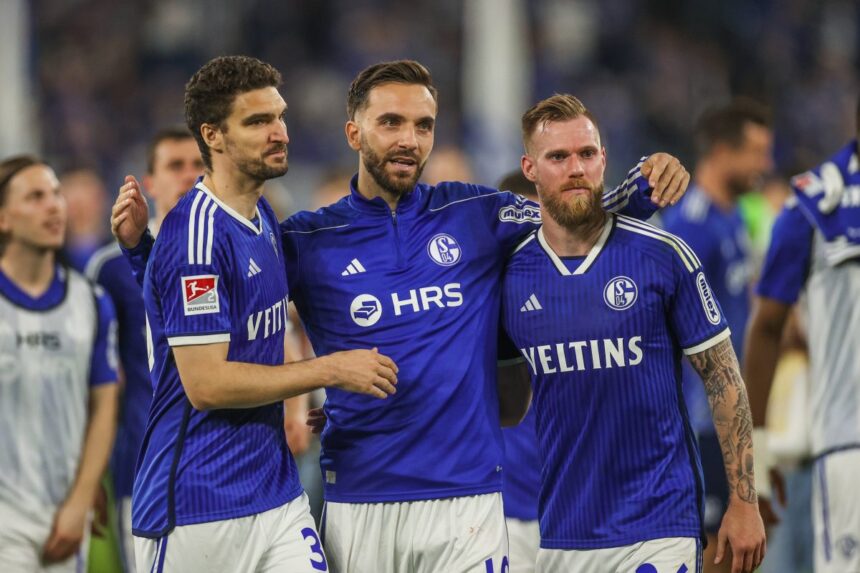 Schalke 04: Traum geplatzt? S04-Star gibt nicht auf: „Kleine Hoffnung habe ich noch“