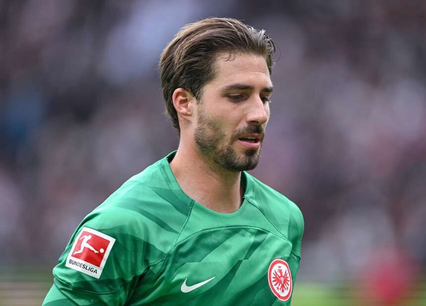 Krösche übt Kritik an Trapp und lobt seinen Herausforderer