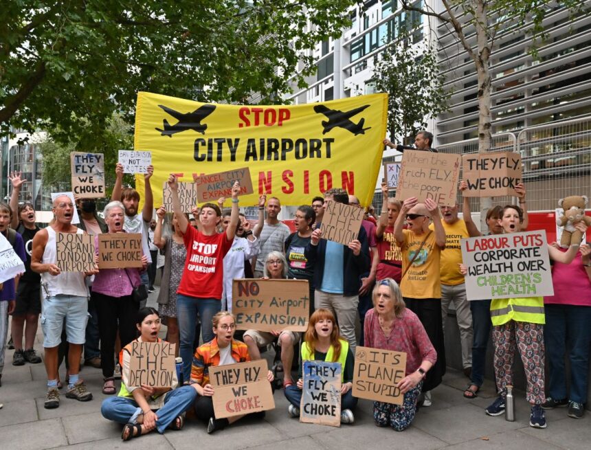 Labour faces protests over toxic London City Airport expansion