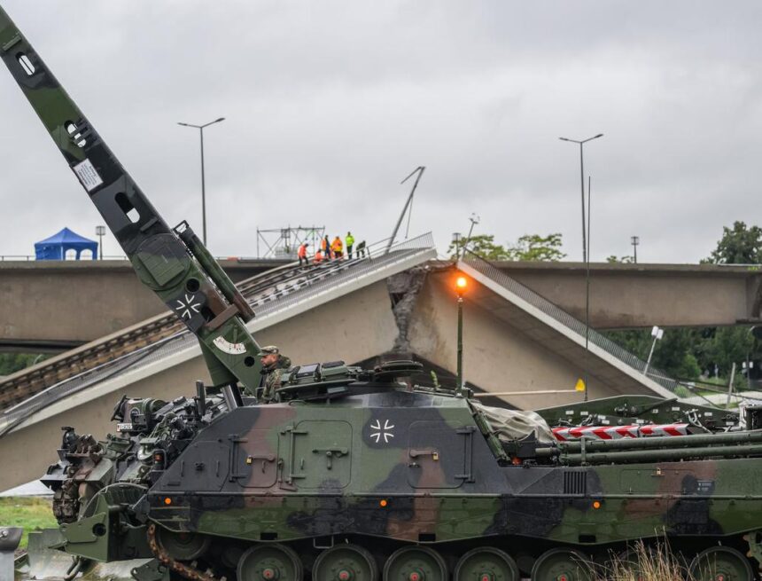Brückeneinsturz in Dresden: Carolabrücke: Arbeiten kommen gut voran