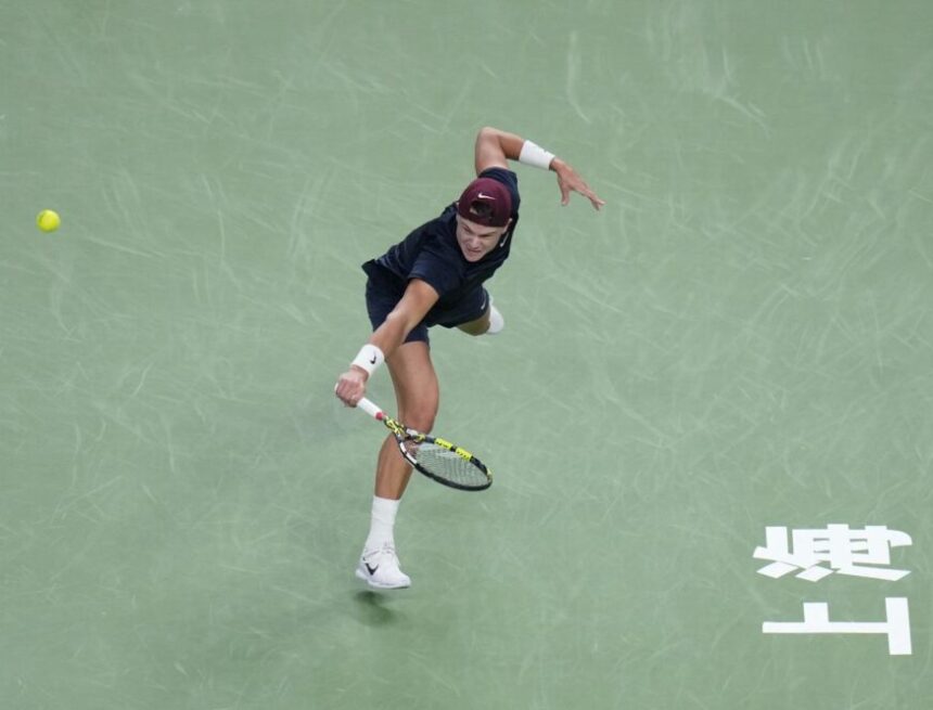 Tennis, Holger Rune attaccato anche dalla stampa danese: “Performance indecorosa e imbarazzante contro Fritz”