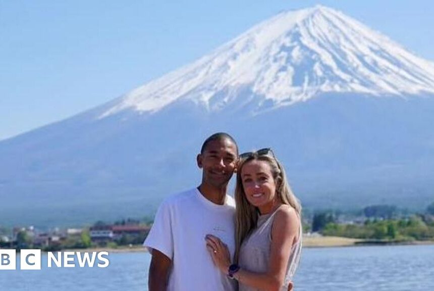 Eilish McColgan accepts Mount Fuji marriage proposal