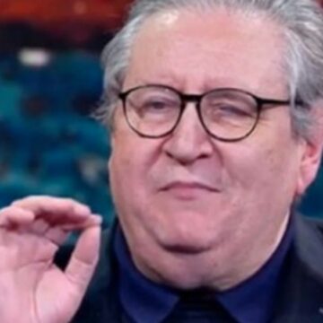 “Il Tg1? Quando non mi hanno rispettato, ho chiuso la porta e ho mandato il direttore a fare in c*o. Ho già pronti 3 epitaffi per la mia tomba”: Vincenzo Mollica si racconta