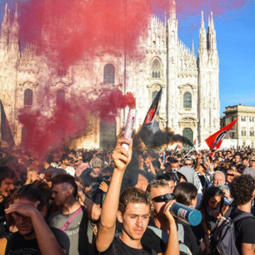 Milano e il corteo-funerale del Leoncavallo: ma la credibilità era già sepolta