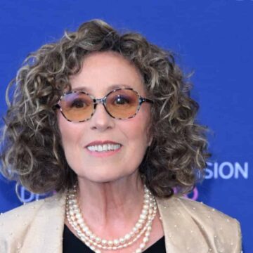 Mireille Dumas victime du même homme que Nagui et Arthur : ce jour où son émission Bas les masques a pris fin brutalement