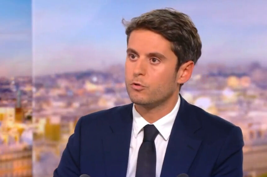 La gauche française amorce un dialogue inédit avec Attal : une alternance sans Mélenchon en vue ?