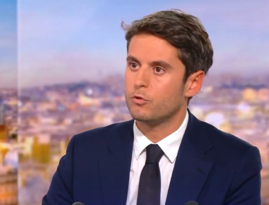 La gauche française amorce un dialogue inédit avec Attal : une alternance sans Mélenchon en vue ?