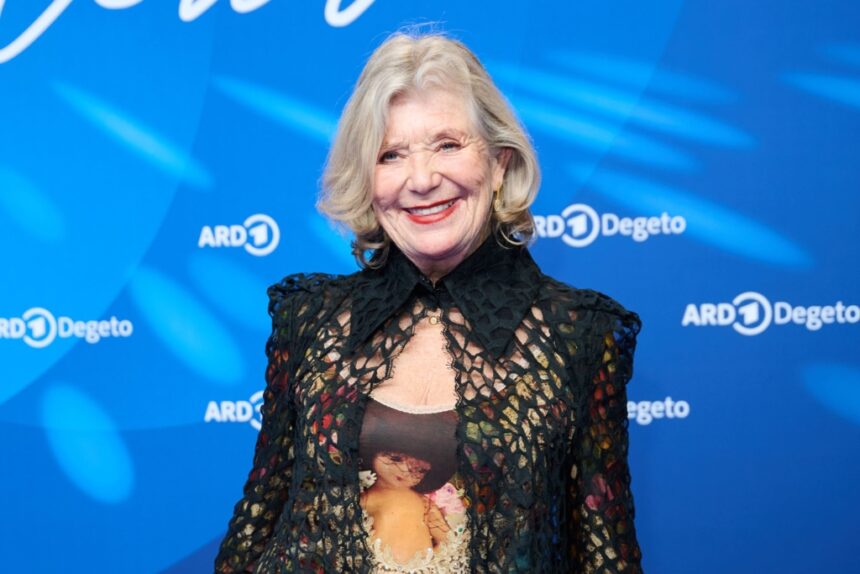 Jutta Speidel ist ihren Führerschein los