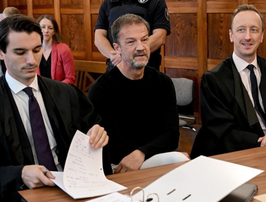 Hertha BSC: Millionen-Streit mit Ex-Chef Bobic Hertha BSC: Millionen-Streit mit Ex-Chef Bobic