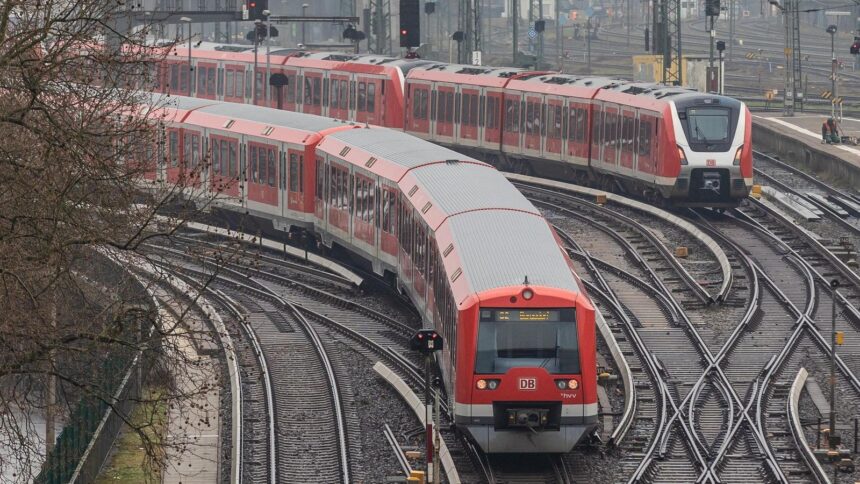 Bus statt S-Bahn in Hamburg-Altona: Deutsche Bahn rechnet mit Verspätungen ab 10. Januar