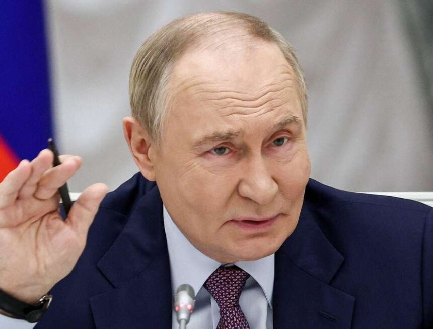 Drohung gegen die Nato: Putin feuert russische Superrakete Richtung Westen Drohung gegen die Nato: Putin feuert russische Superrakete Richtung Westen