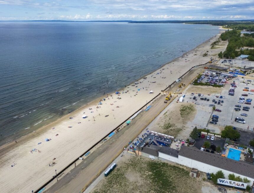 Ontario advances Wasaga Beach transfer Ontario advances Wasaga Beach transfer