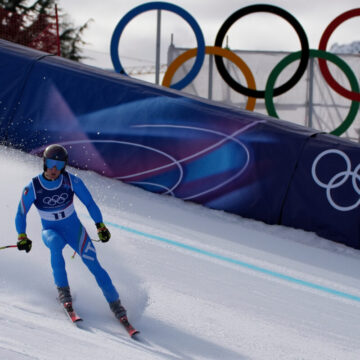 Olimpiadi 2026, l’Italia di curling batte gli Usa 7-6: si affronteranno di nuovo in semifinale
