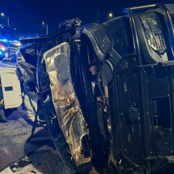 Grave incidente sull’A4, furgone dei carabinieri si ribalta Grave incidente sull’A4, furgone dei carabinieri si ribalta
