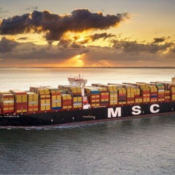 Al Jazeera: Azienda leader nelle spedizioni facilita il commercio degli USA con gli insediamenti illegali israeliani Al Jazeera: Azienda leader nelle spedizioni facilita il commercio degli USA con gli insediamenti illegali israeliani