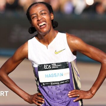 London Marathon 2026: Olympic champion Sifan Hassan withdraws after injury